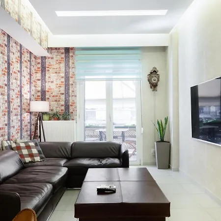 Near Acropolis Brand New 1 Min From Metro-2